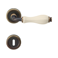 Erica Door Handle on Rose - Ivory Aged 